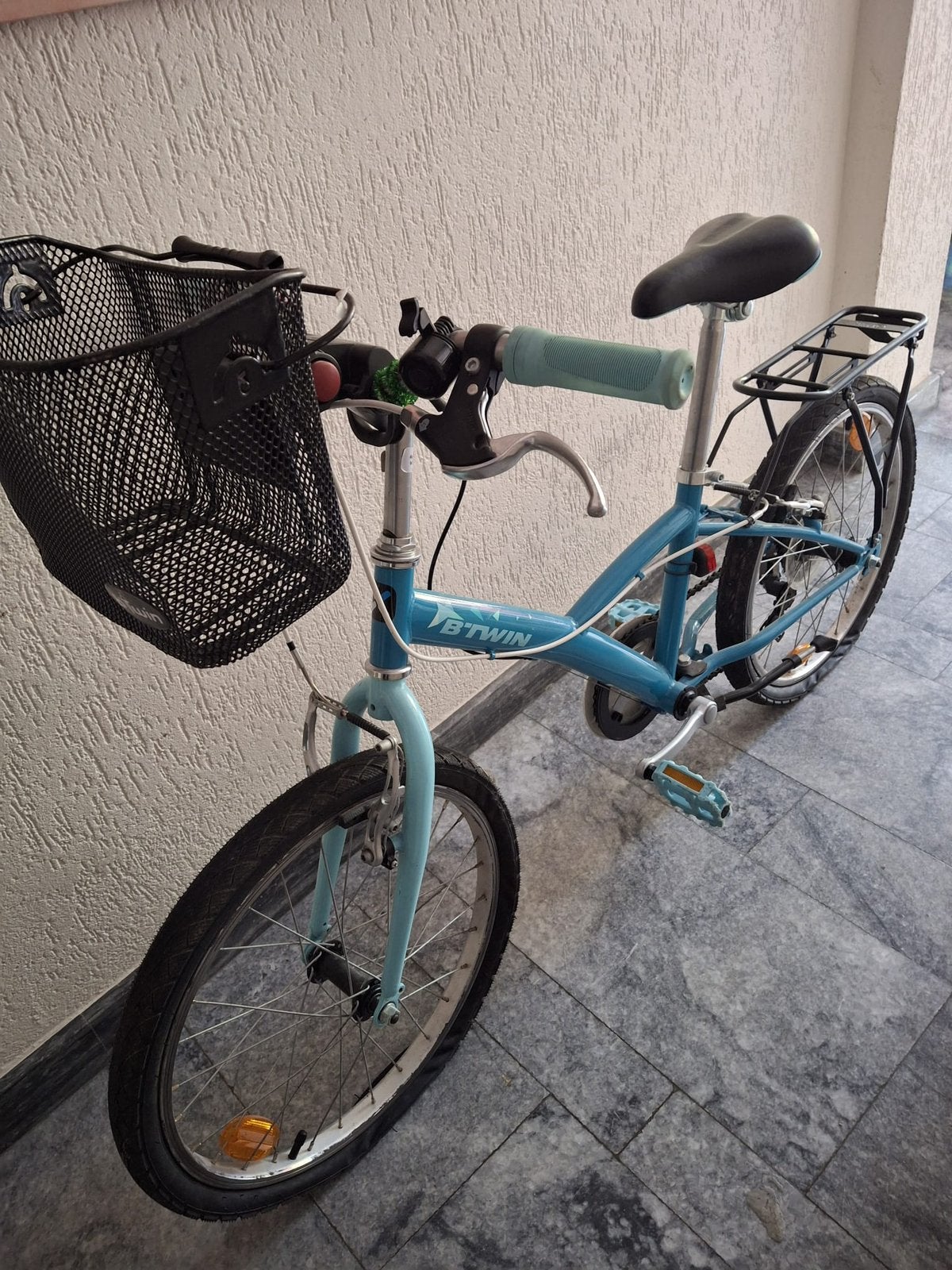 VÉLO 20 pouces Btwin avec panier, Vélos & Vélomoteurs, Enlèvement ou Envoi, Comme neuf, 20 pouces