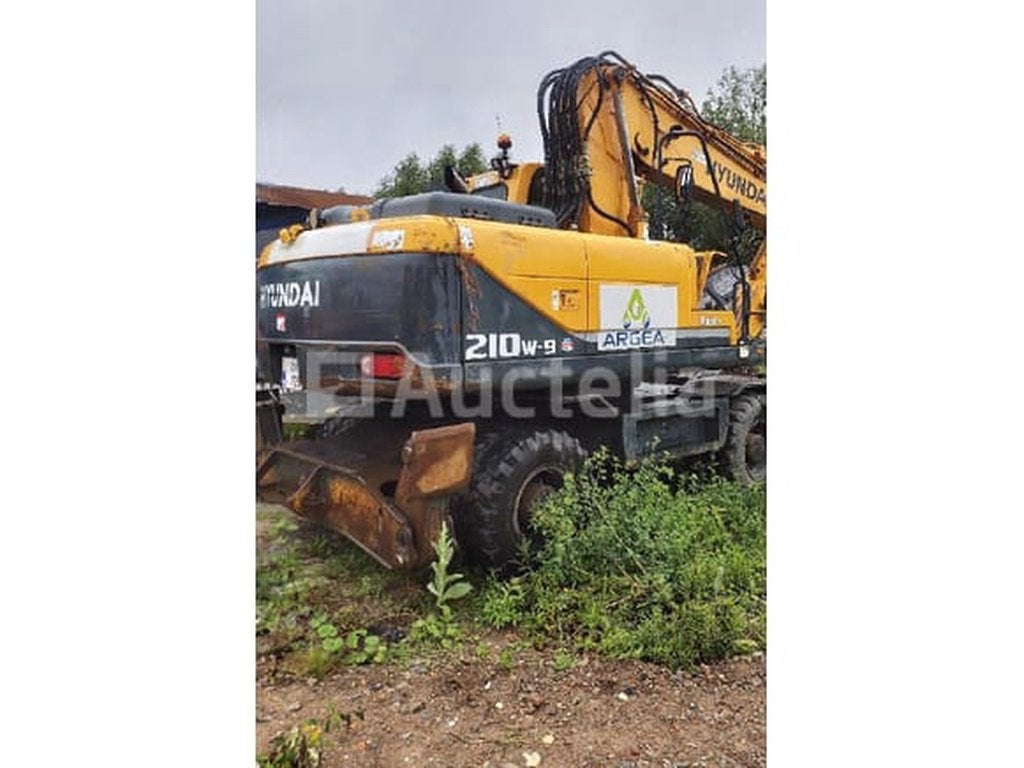 Excavatrices - Hyundai 210W-9, Articles professionnels, Machines & Construction | Grues & Excavatrices, Excavatrice