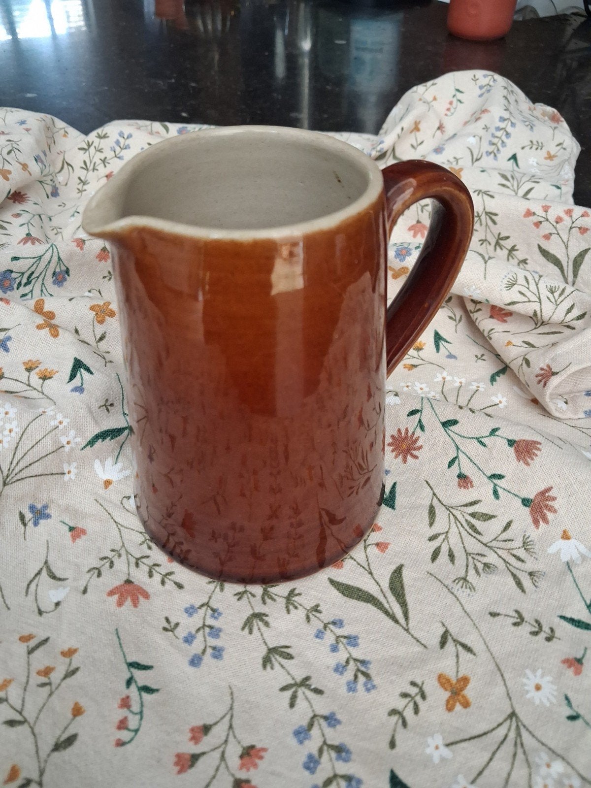 Magnifique pot à lait vintage en céramique Denby Bourne, Maison & Meubles, Cuisine | Vaisselle, Enlèvement ou Envoi, Vintage, Pichet