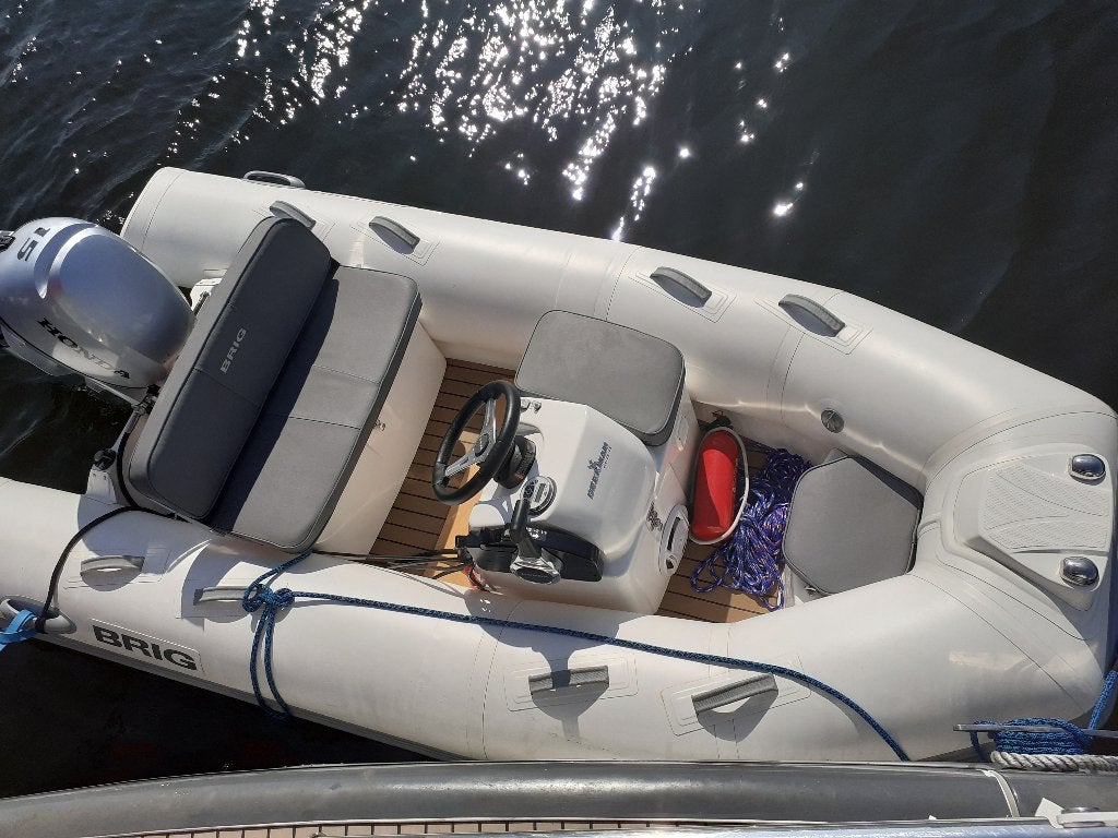 te koop BRIG 330, Watersport en Boten, Ophalen, 15 pk, Brig, Zo goed als nieuw
