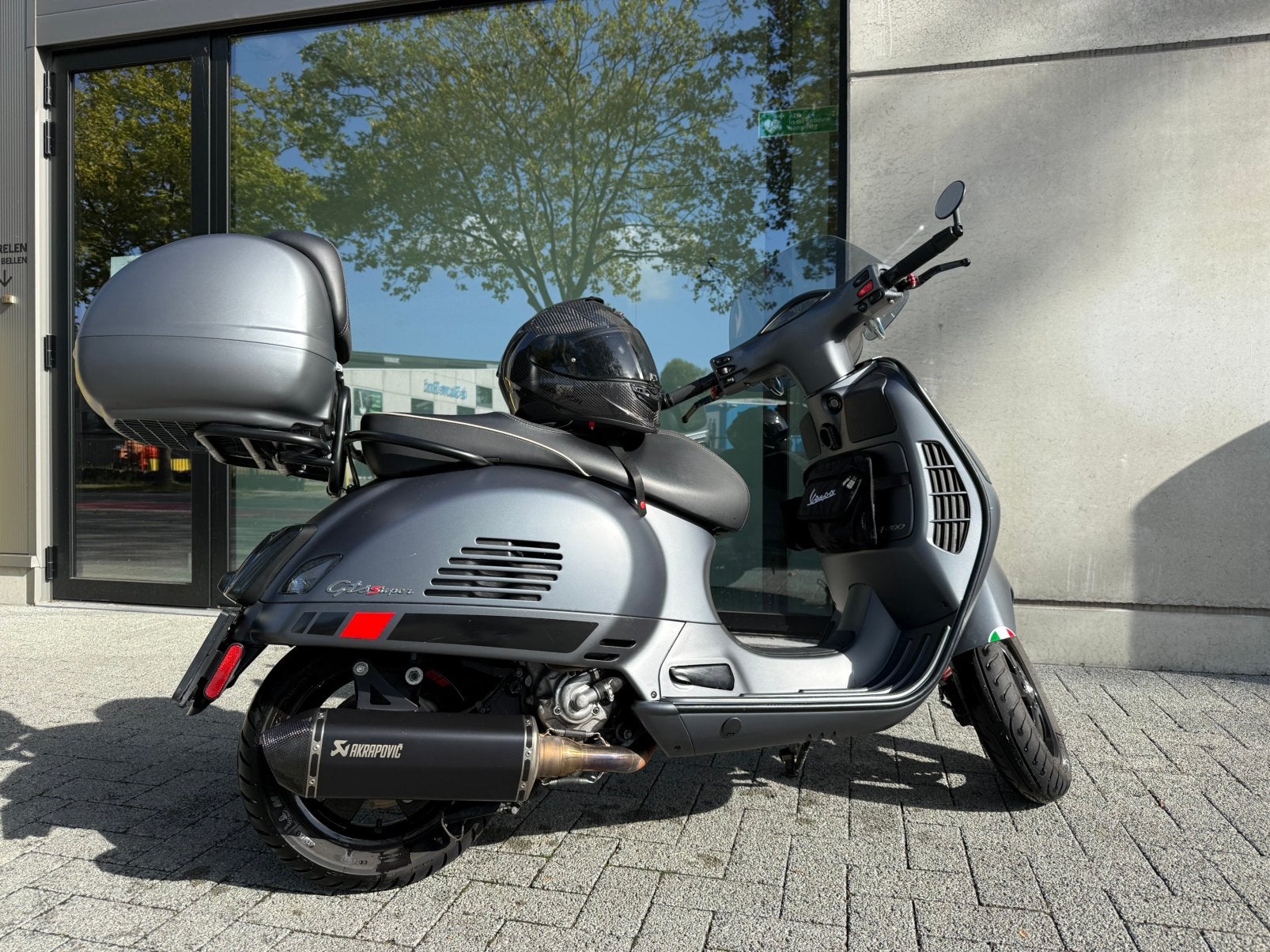 VESPA 300 GTS SUPER, Enlèvement, Comme neuf