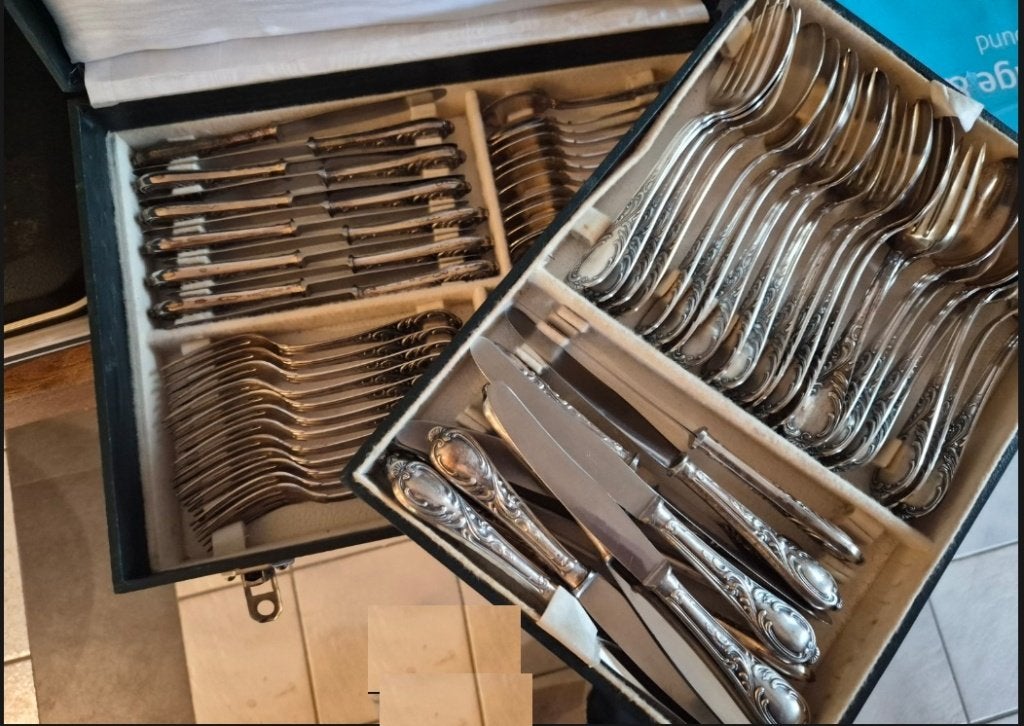 84 delen antieke service koffer  “SILBER 100”, Antiek en Kunst, Ophalen