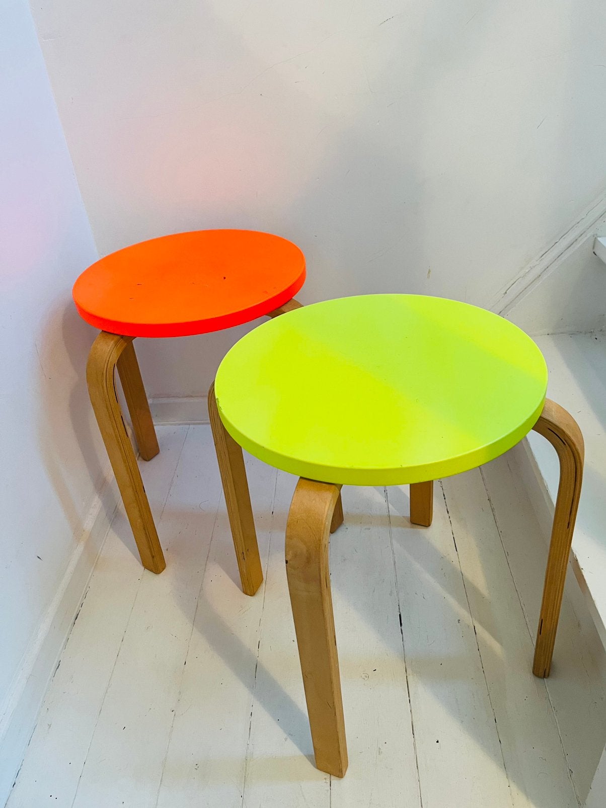 Houten fluo stapelkrukjes  ikea Frosta, Huis en Inrichting, Ophalen of Verzenden, Gebruikt
