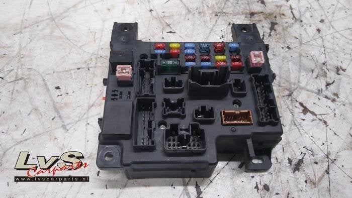Boîte à fusibles d'un Mitsubishi Outlander, -, 3 mois de garantie, Utilisé, Mitsubishi