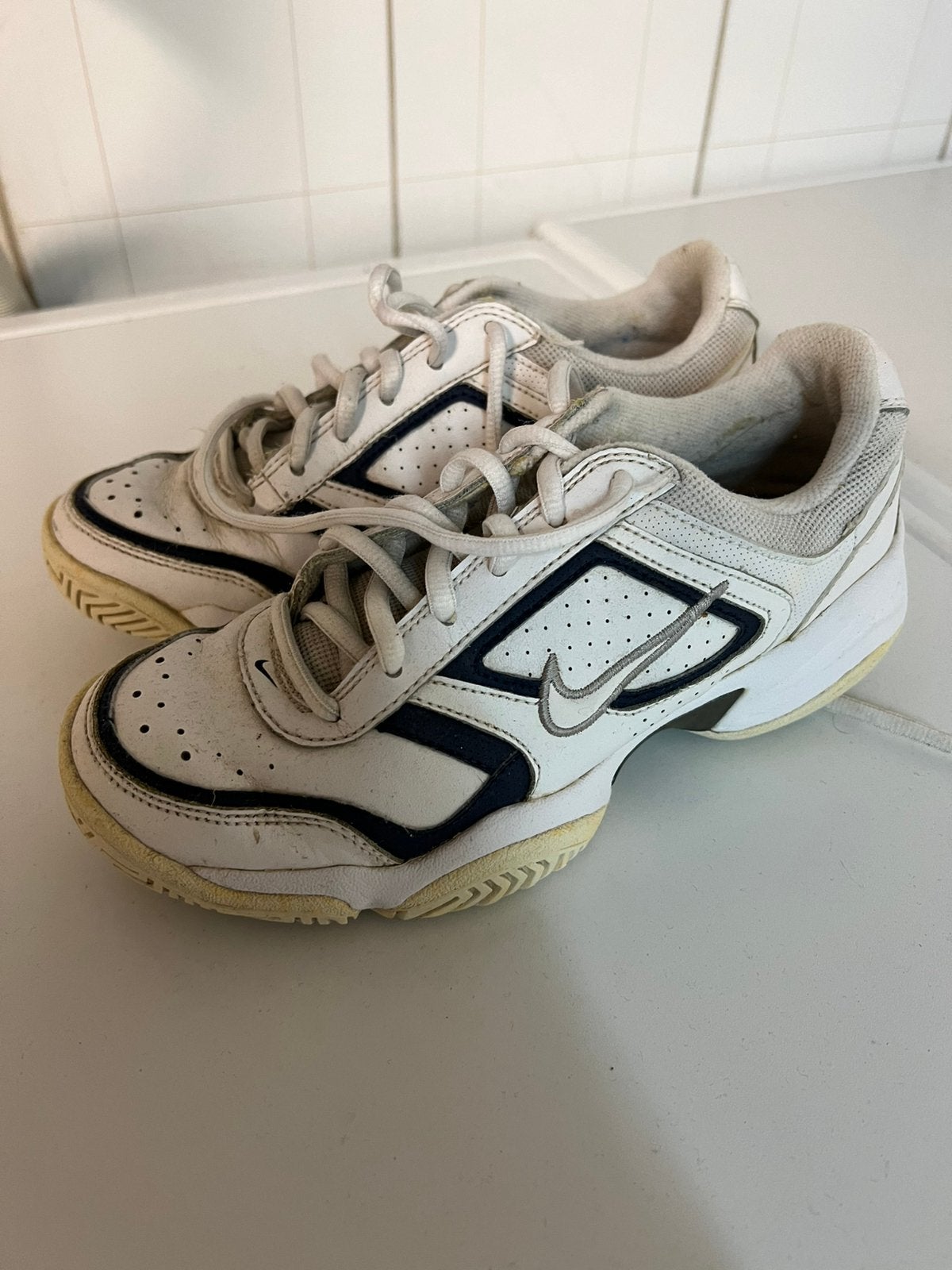 Sportschoenen Nike maat 36, Ophalen, Zo goed als nieuw, Jongen of Meisje, Sportschoenen