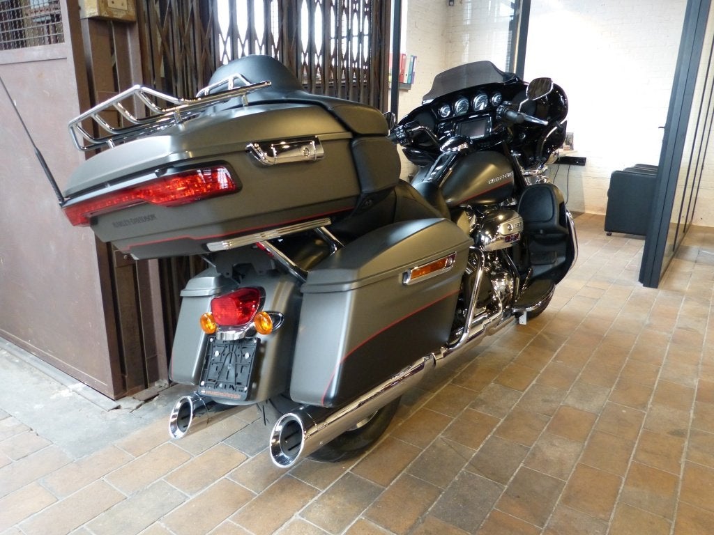 Harley-Davidson TOURING FLHTK ULTRA LIMITED (bj 2018), Motoren, Motoren | Harley-Davidson, Harley-Davidson, 1745 cc, ABS, Meer dan 35 kW