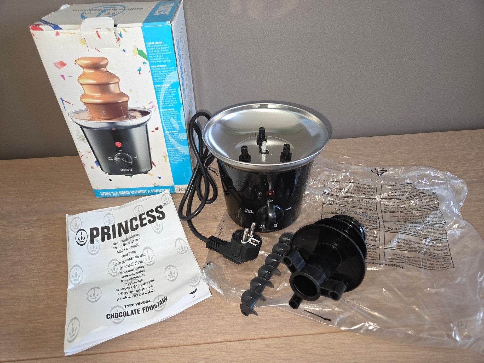 Princess chocolade fontein, Ophalen