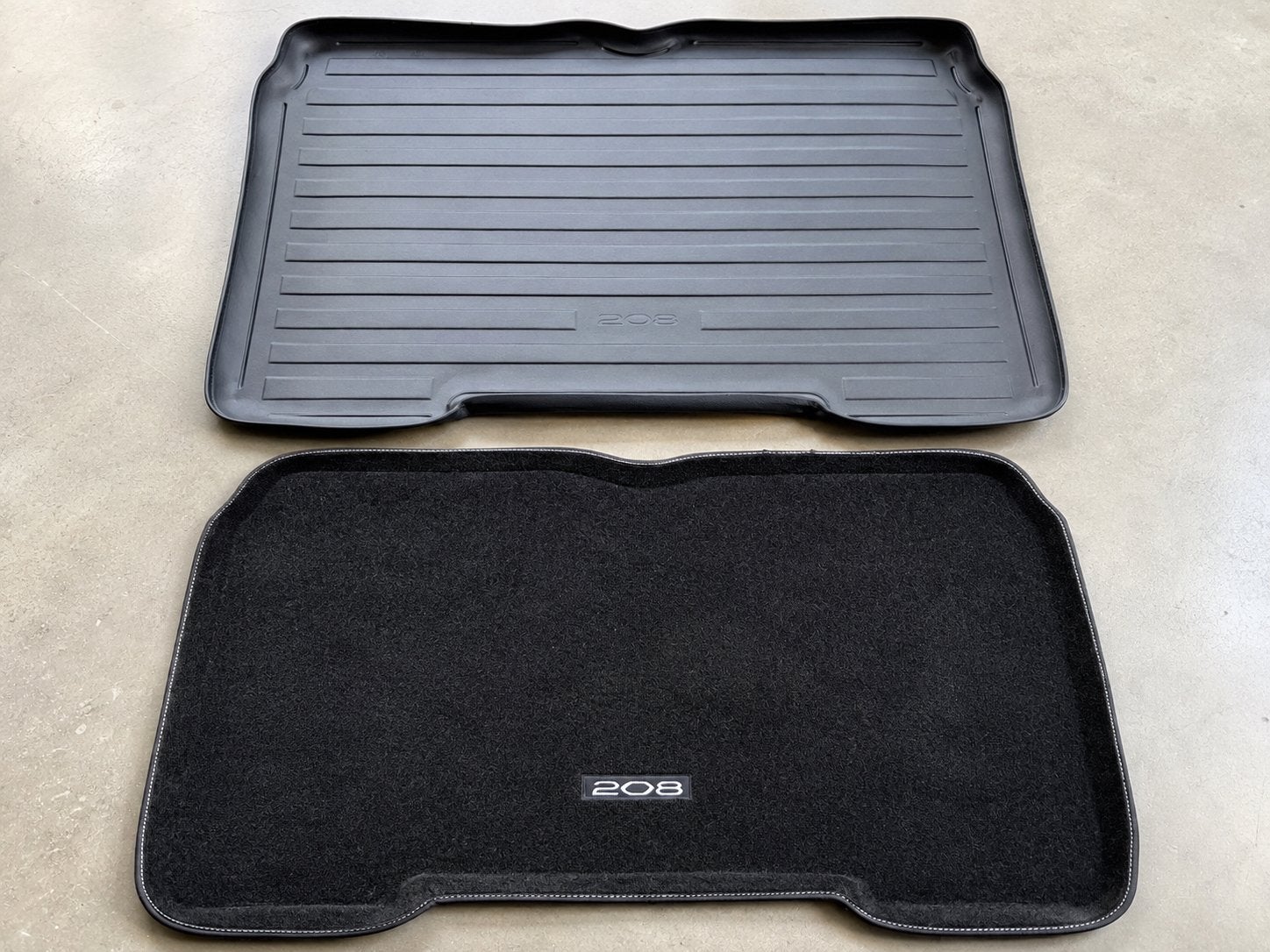 Tapis de coffre réversible d’origine Peugeot 208, Ophalen, Gebruikt