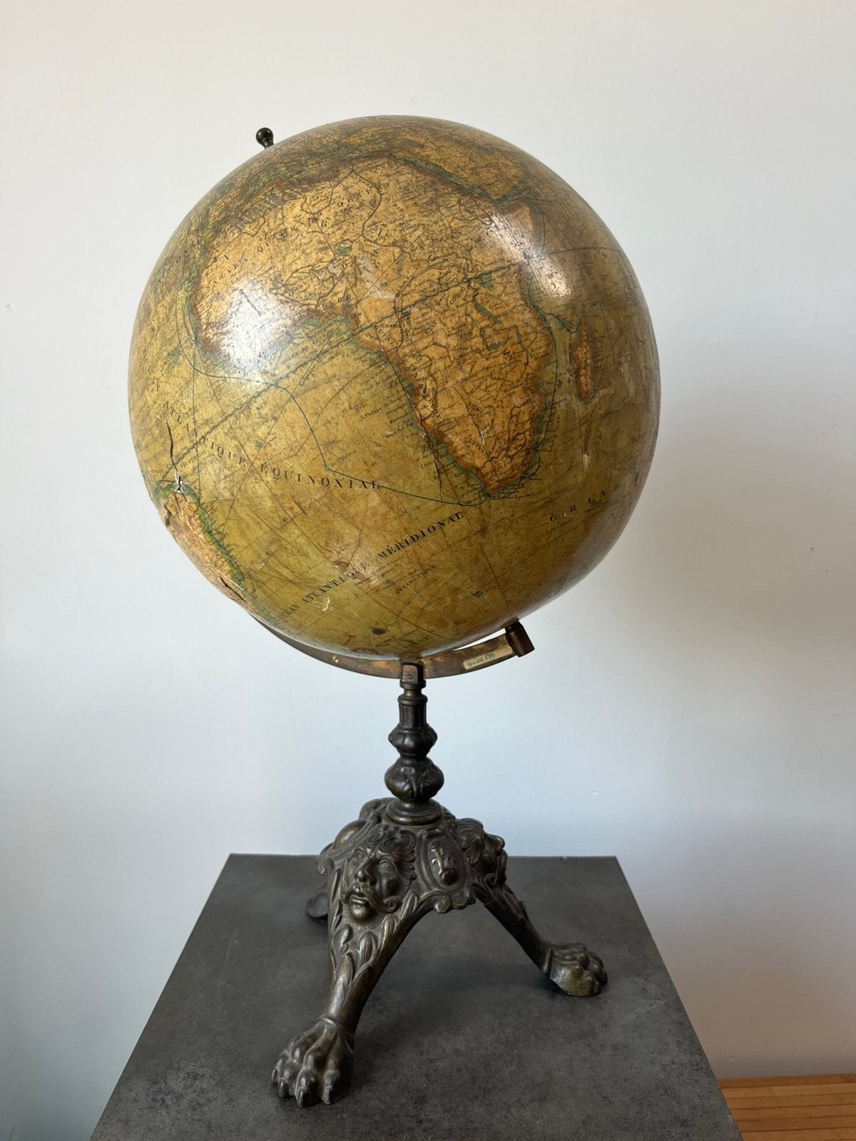 Globe terrestre 19e siecle, Antiquités & Art, Enlèvement ou Envoi