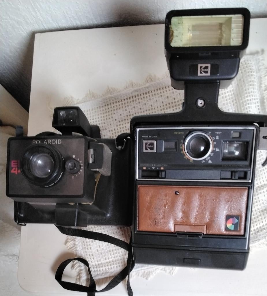 2 APPAREILS PHOTO POLAROID, Enlèvement, Polaroid, Polaroid