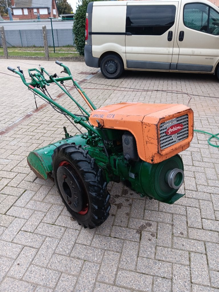 Tuinfrees merk Goldoni, Enlèvement, Utilisé, Essence, Coupeur de jardin