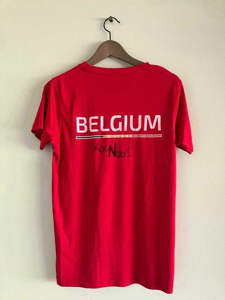 Gesigneerd loopshirt Belgium Koen Naert, Vêtements | Hommes, Vêtements de sport, Enlèvement ou Envoi, Porté, Rouge, Course à pied ou Cyclisme