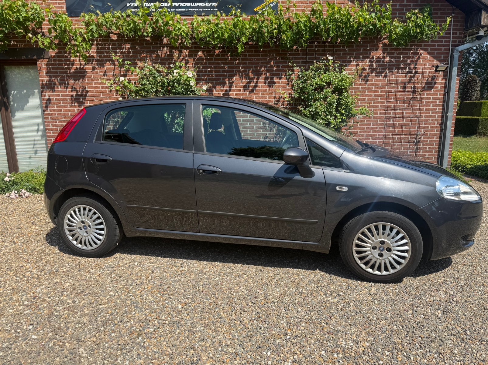 Fiat punto 1.2 euro 4, Auto's, Voorwielaandrijving, Stof, Zwart, 4 cilinders
