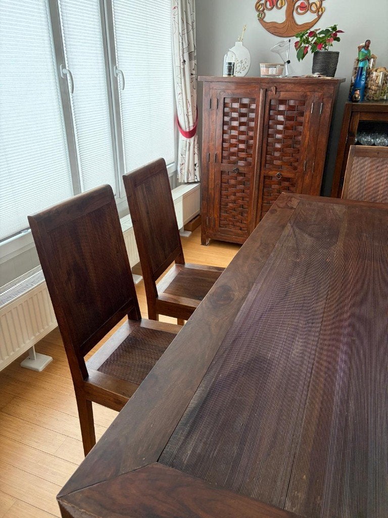 Table et chaises en bois exotique (style teck), Maison & Meubles, Tables | Tables à manger, Utilisé, 100 à 150 cm, 200 cm ou plus