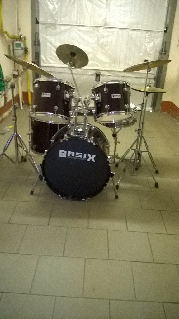 A vendre Batterie acoustique de marque BASIX, Musique & Instruments, Batteries & Percussions, Enlèvement, Utilisé, Autres marques