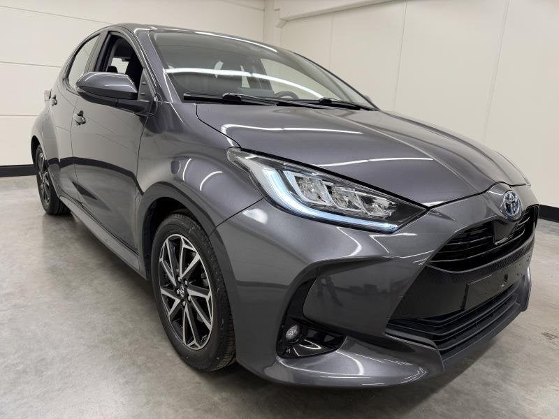 Toyota Yaris Iconic, Argent ou Gris, Achat, Euro 6, Noir