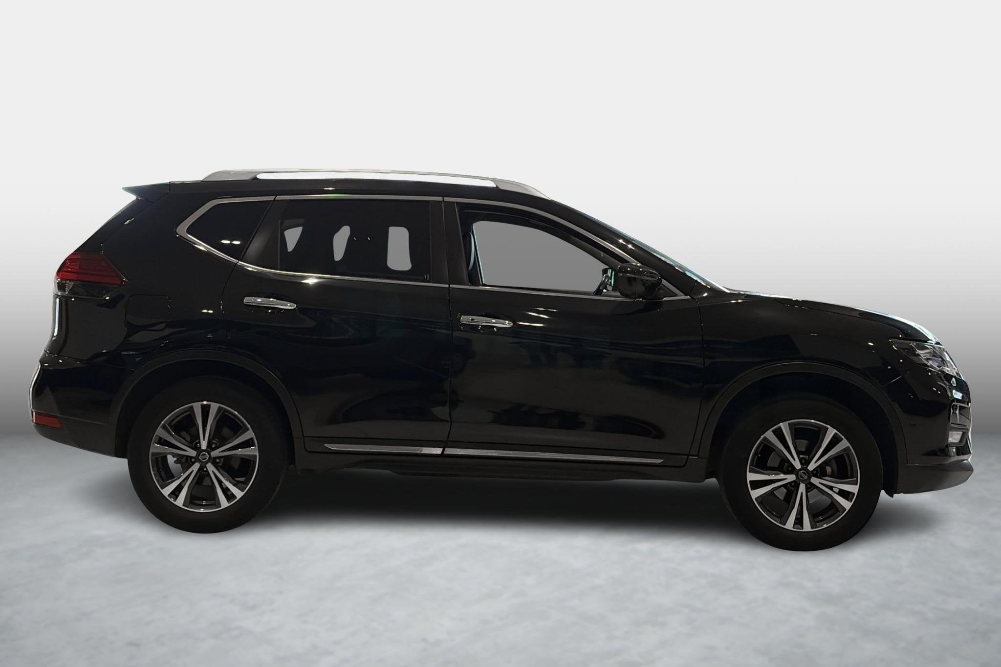 Nissan X-TRAIL DIG-T 160 DCT Tekna Pano - Leder - 360° came, Gebruikt, 117 kW, 4 cilinders, Zwart