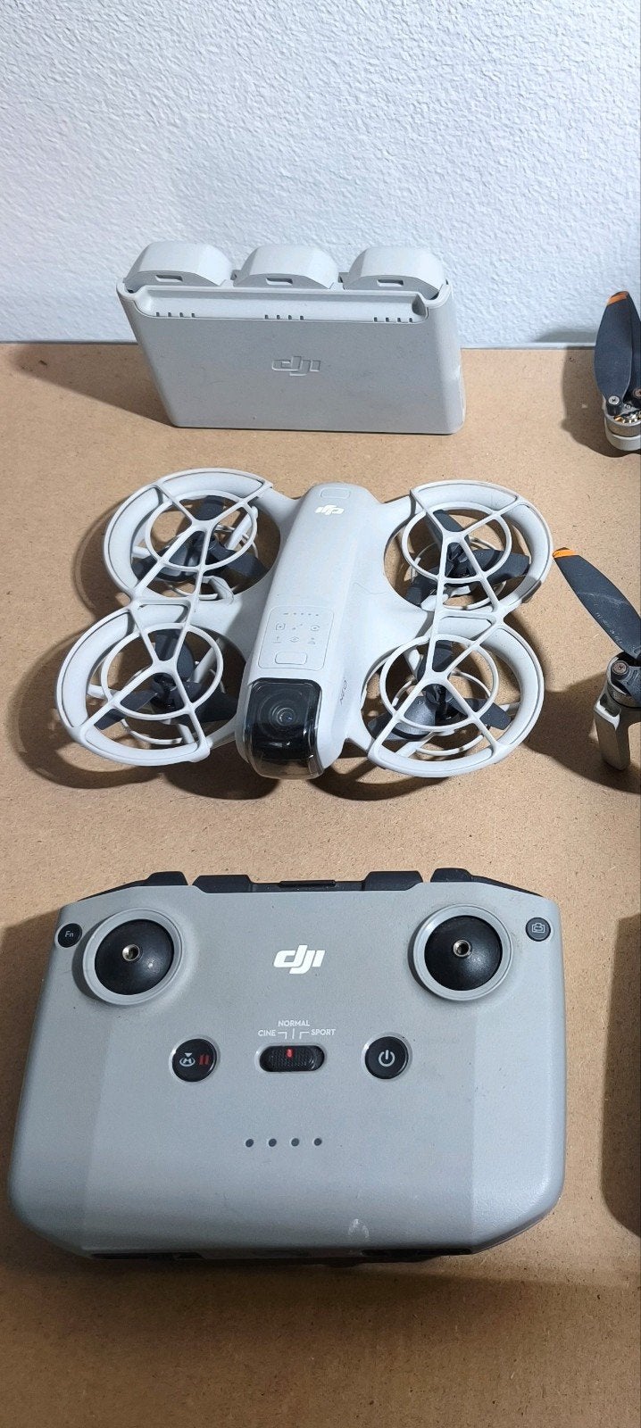 DJI neo fly more combo, TV, Hi-fi & Vidéo, Enlèvement, Comme neuf, Drone avec caméra, DJI