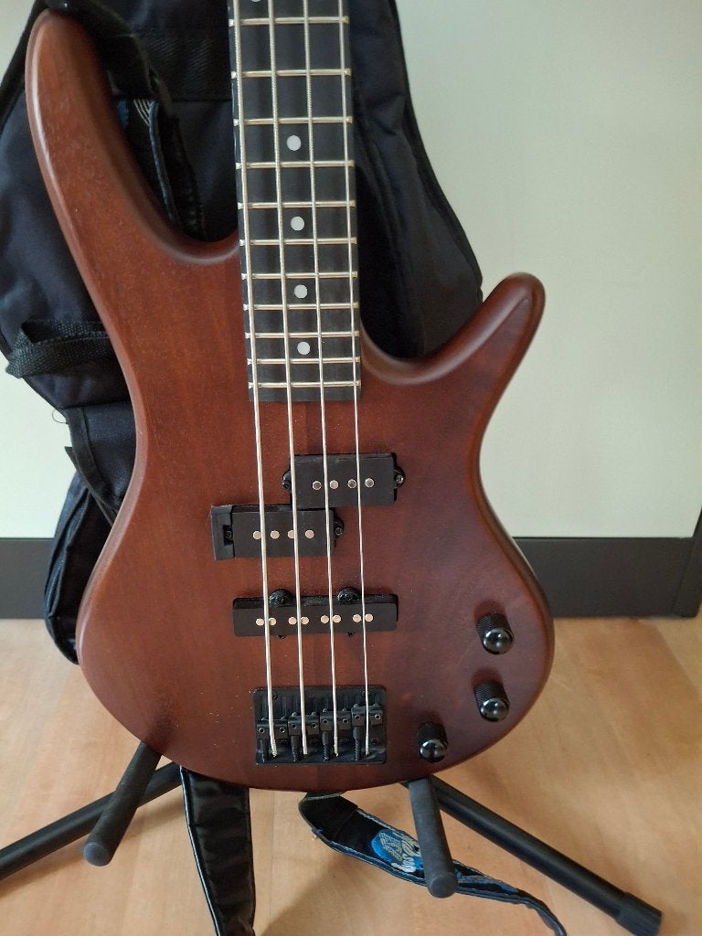 Basgitaar, Musique & Instruments, Instruments à corde | Guitares | Basses, Enlèvement, Comme neuf, Électrique