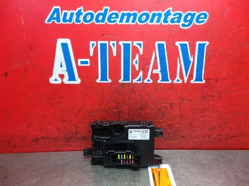 ZEKERINGKAST Opel Corsa D (01-2006/12-2014) (|13320627ZF|), Gebruikt, Opel, Opel Automobile GmbH, Kontakt-opel@opel.com
