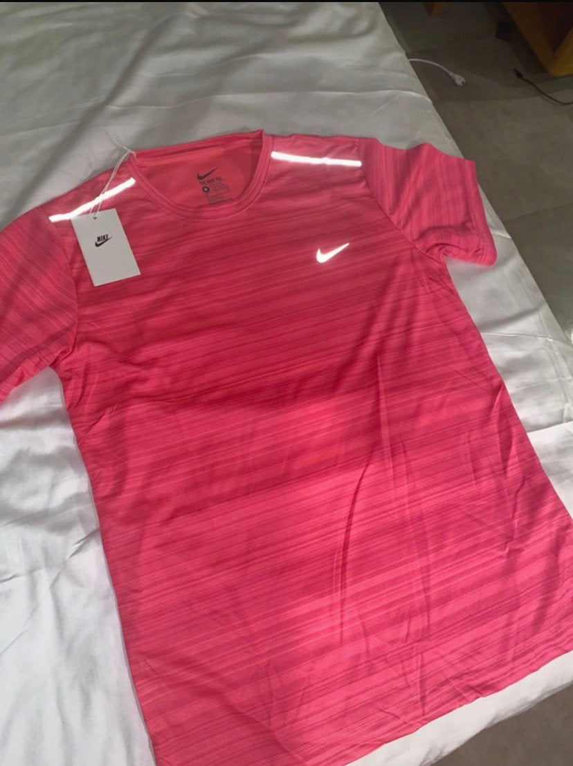 Tshirt nike rose running, Ophalen, Nieuw, Maat 48/50 (M), Roze