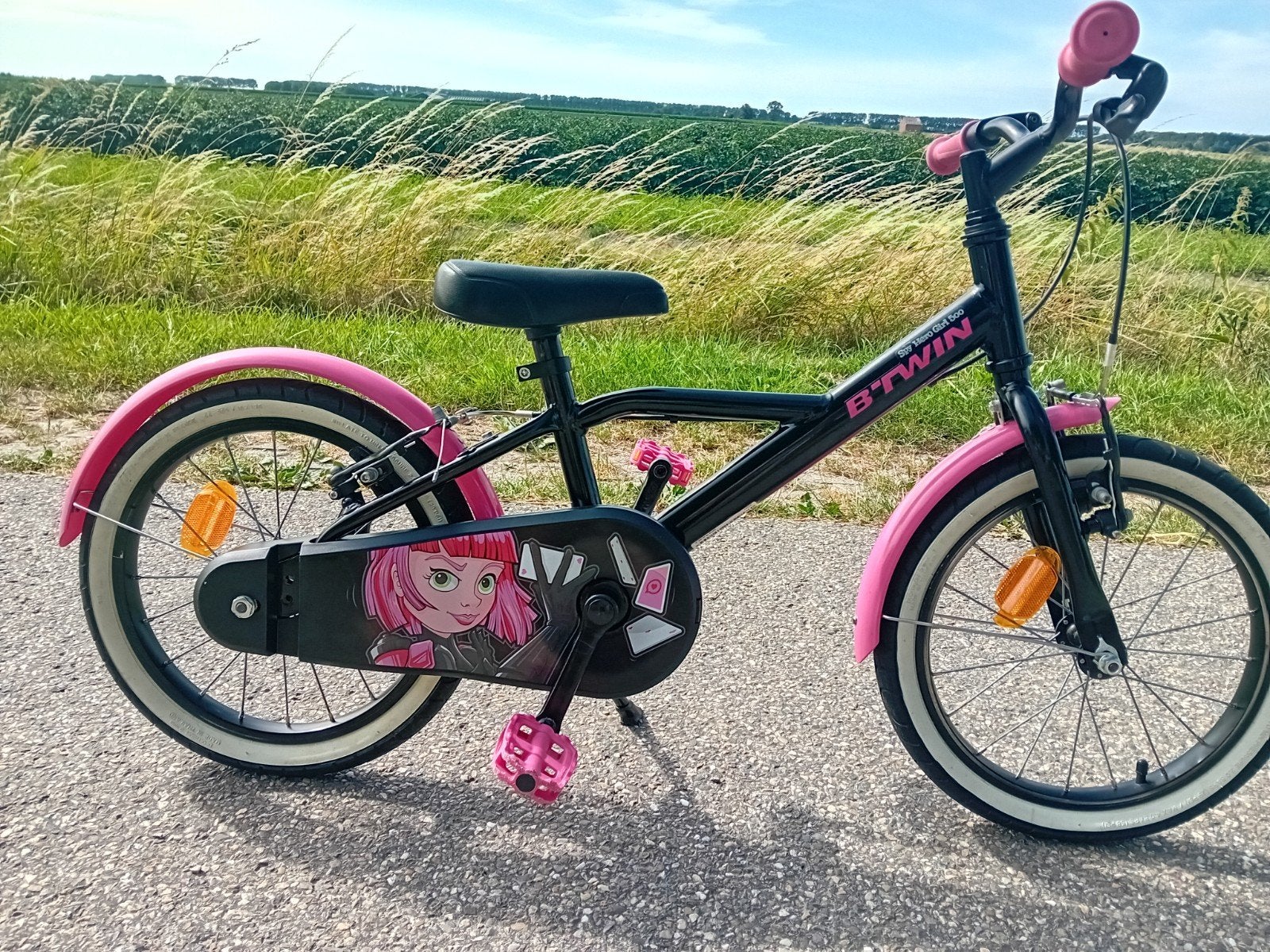 Magnifique ! Spy Hero Girl 500 B'Twine 16 pouces, Vélos & Vélomoteurs, Frein sur jante, B-Twin, Enlèvement, Comme neuf
