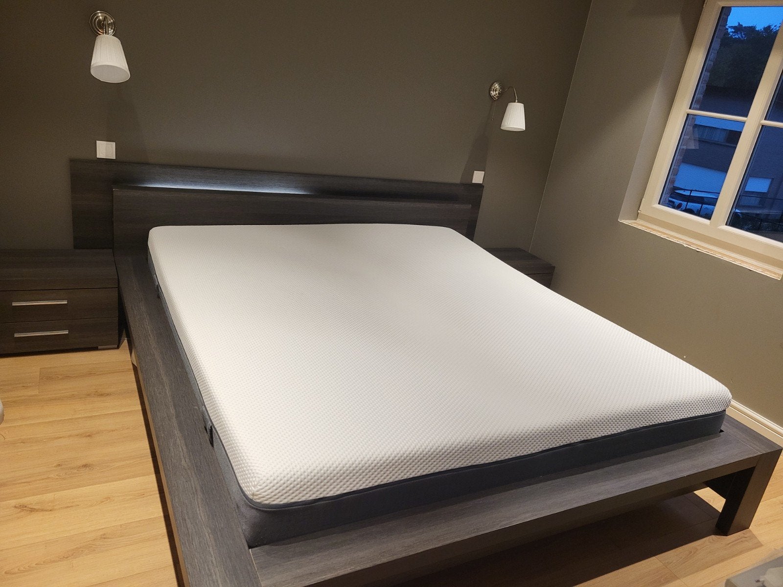 Gratis bed 180x200 incl lattenbodems en matras, Huis en Inrichting, Ophalen, Gebruikt, Tweepersoons, 180 cm