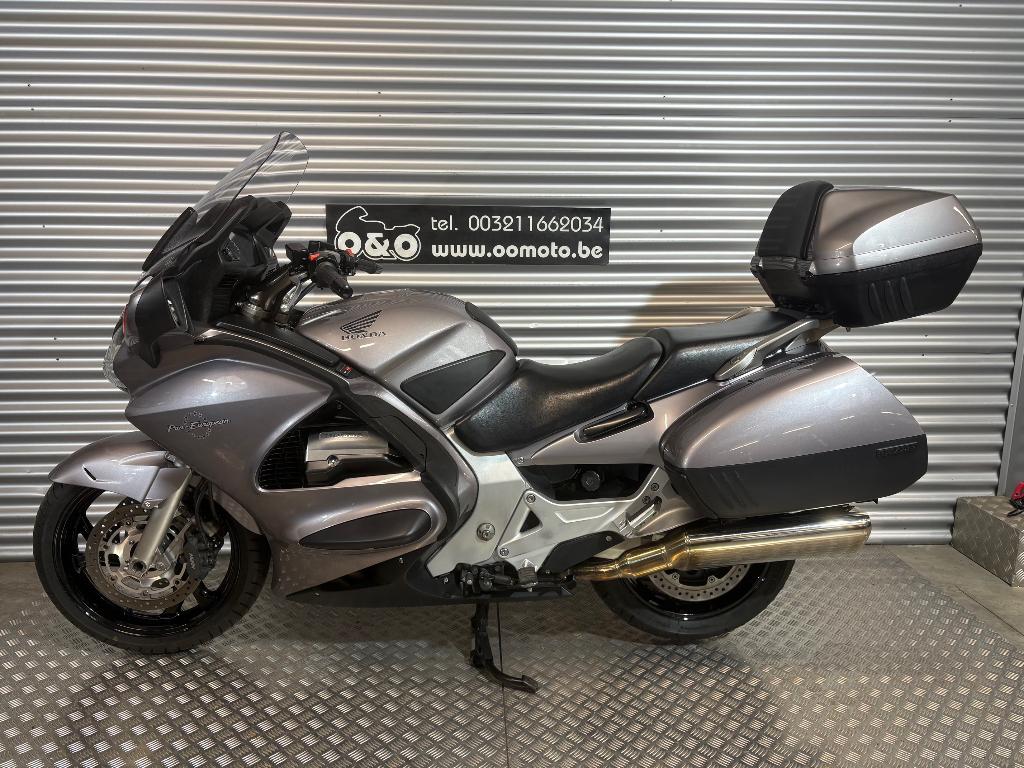 Honda ST1300 Pan European ABS + Garantie + entretien GRATUIT, Poignées chauffantes, Permis Moto A, Tourisme, Entreprise