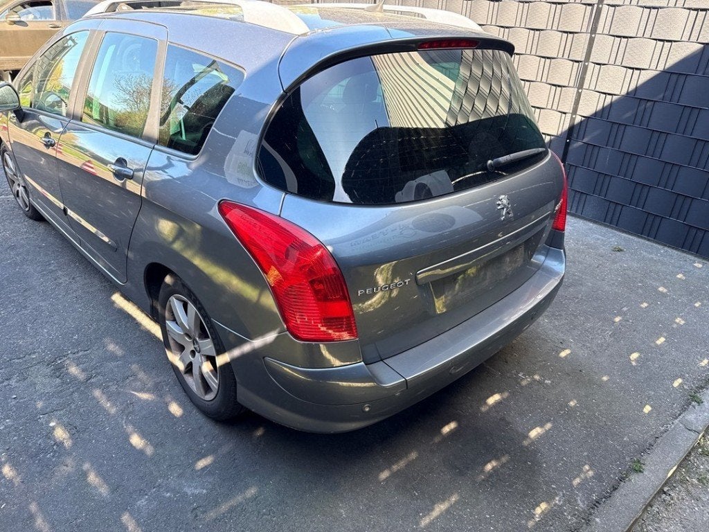 HAYON ARRIÈRE / MALLE Peugeot 308 SW (4E / H) (|8701AF|), Kontakt-peugeot@peugeot.com, Haillon arrière, Utilisé, Peugeot Deutschland GmbH