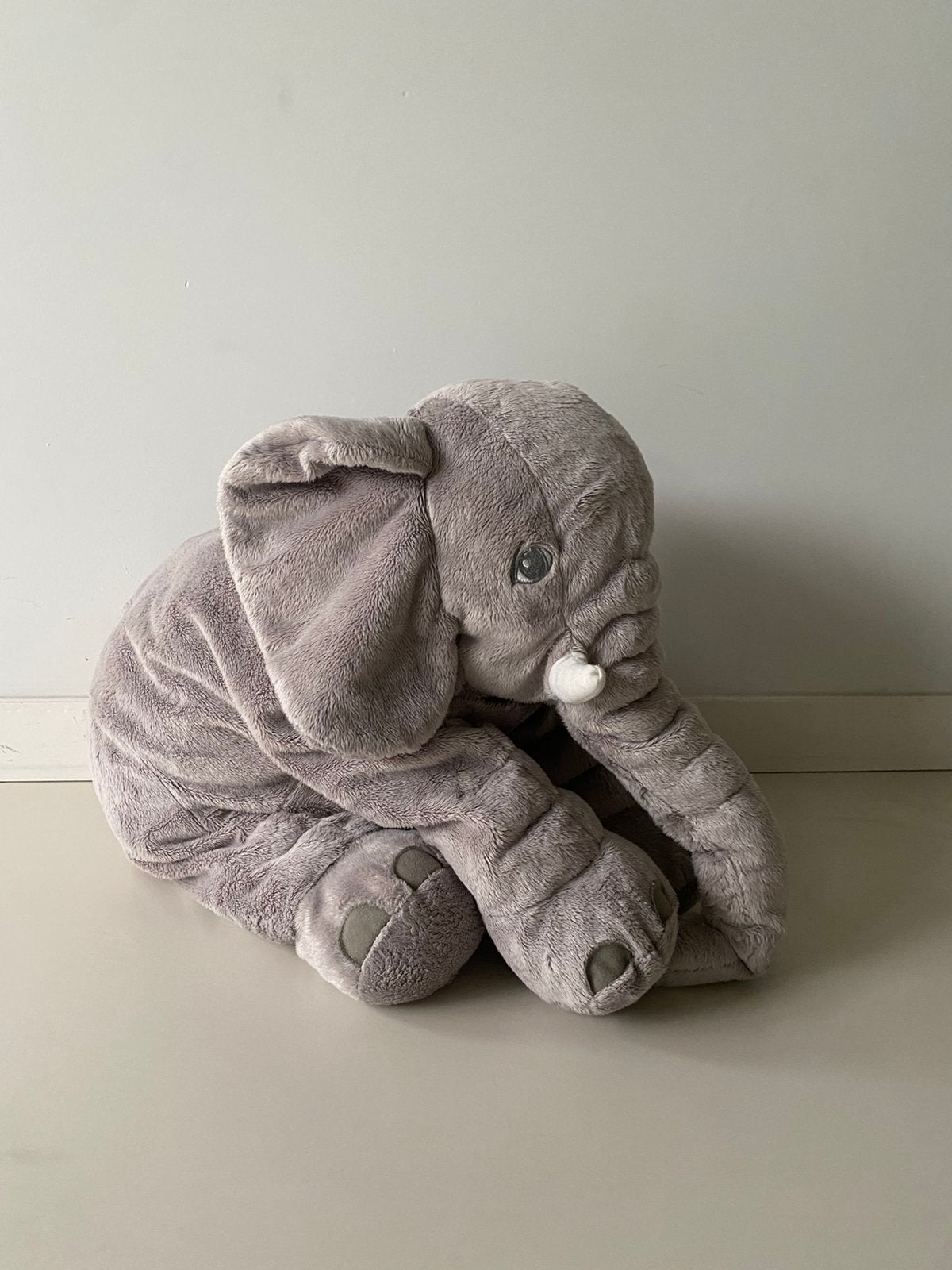 Grote knuffelolifant Ikea, Ophalen