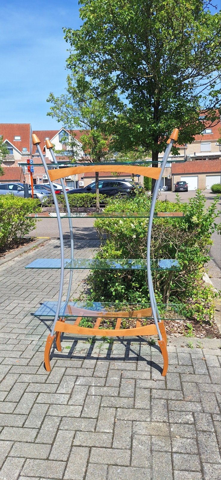 Rek bestaande uit metalen frame met houten uiteindes., Enlèvement, Comme neuf