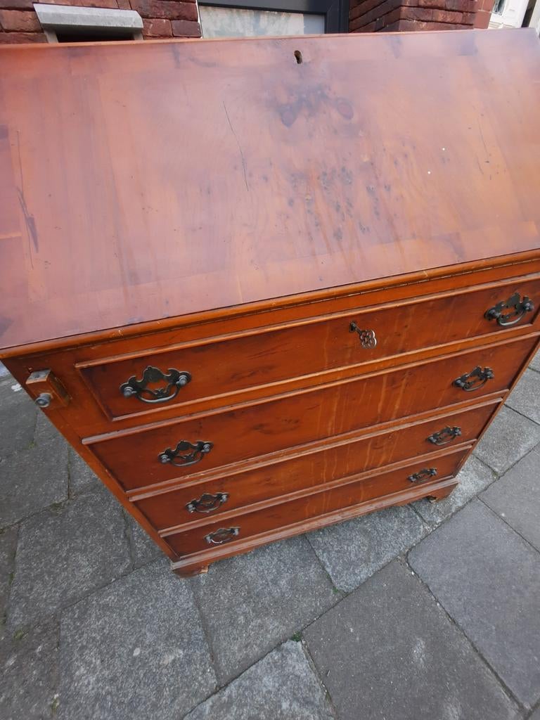 Antieke secretaire - bureau – hout – met klep en lades, Enlèvement