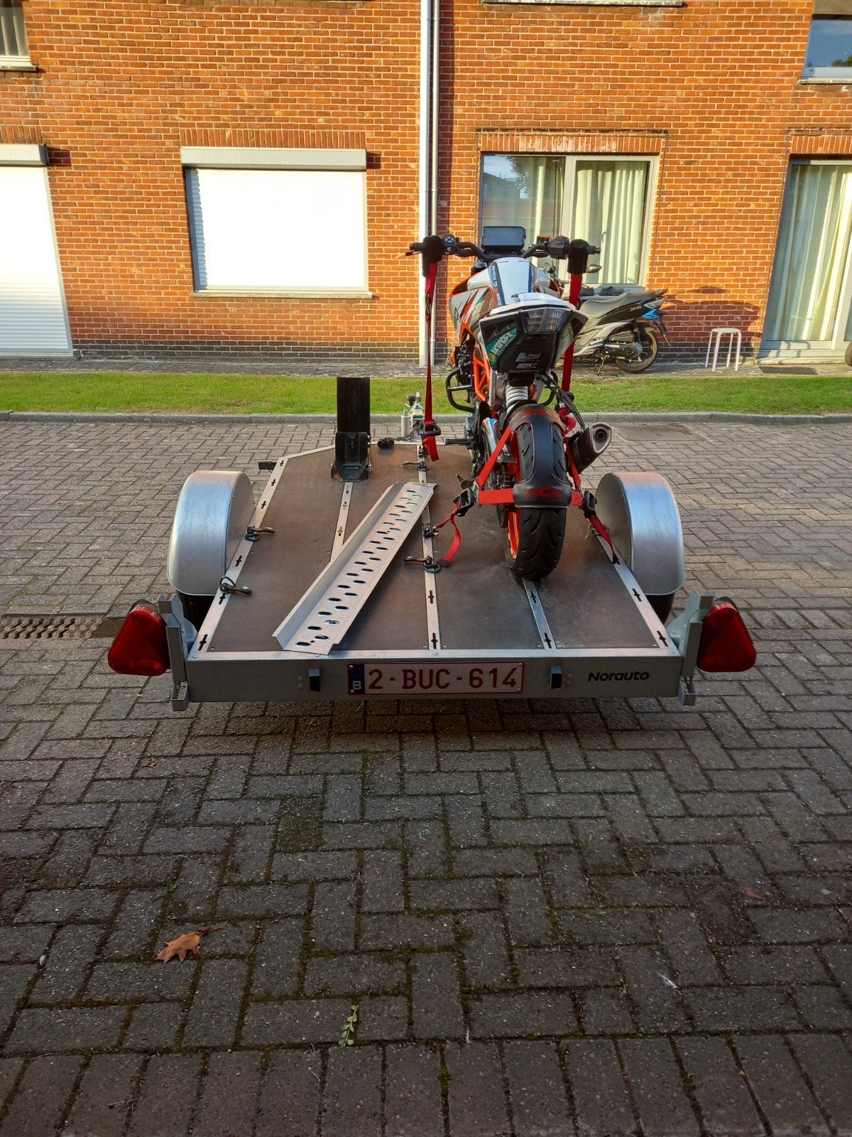 motortrailer, Ophalen, Zo goed als nieuw