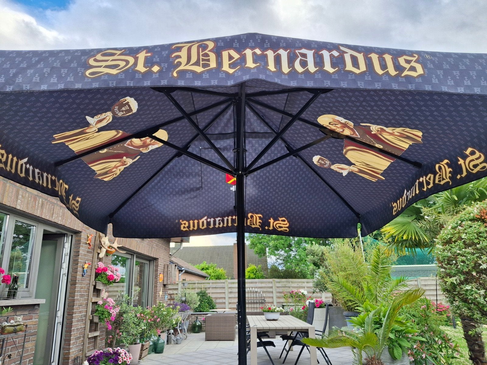 Grote parasol St.Bernardus, Tuin en Terras, Ophalen