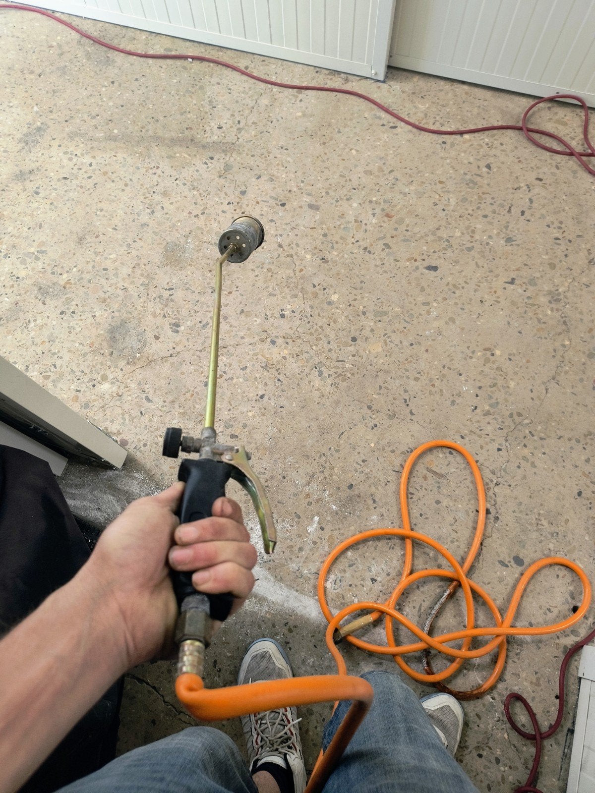 Gas brander roofing, Enlèvement