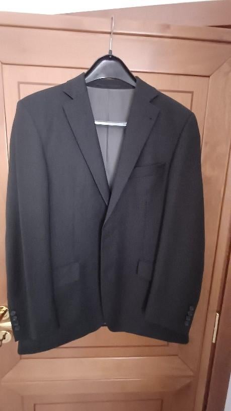 costume gris foncé pour homme (comme neuf), Vêtements | Hommes, Costumes & Vestes, Enlèvement ou Envoi, Comme neuf, Taille 48/50 (M)