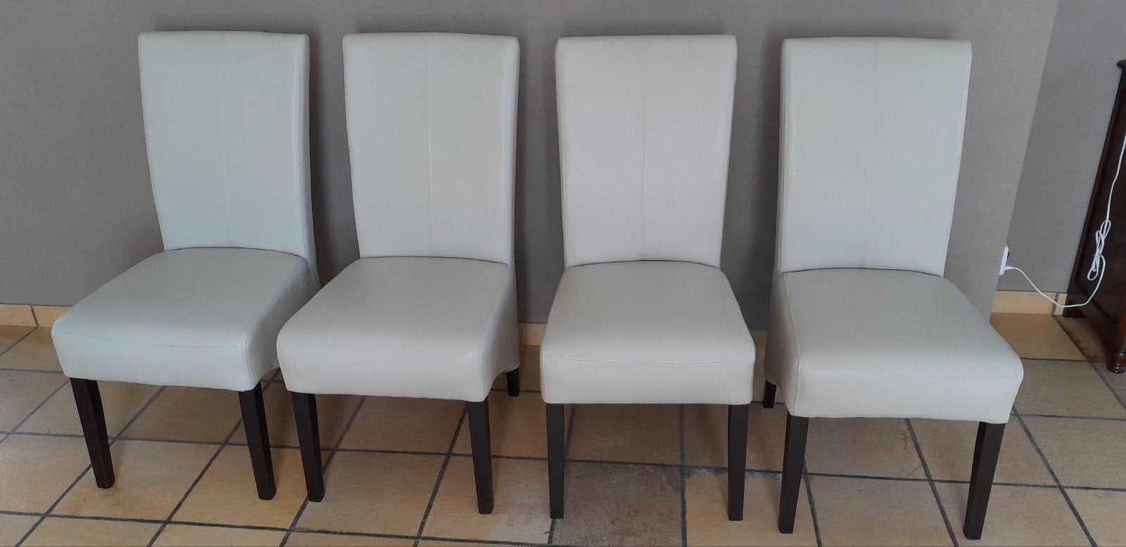 4 sièges en cuir blanc, Enlèvement, Blanc