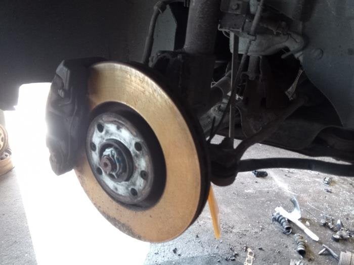 Wielnaaf voor van een Peugeot Partner, Gebruikt, -, -, -