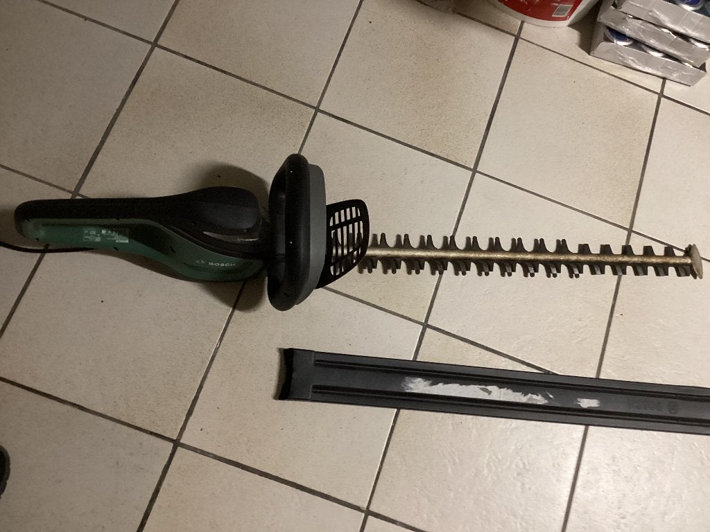 Taille haie Bosch 70 cm, Enlèvement, Comme neuf, Électrique, Bosch