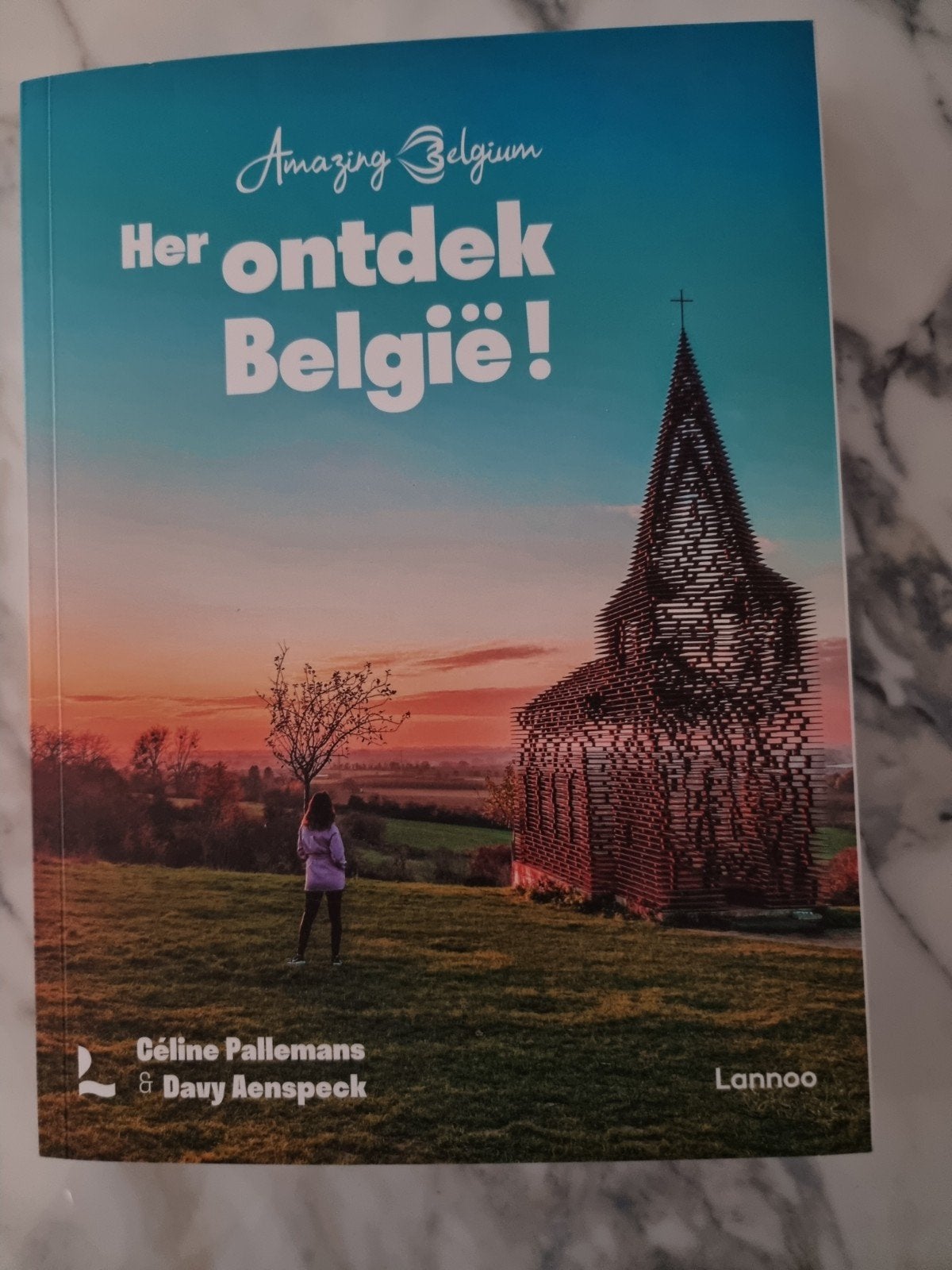 Amazing Belgium  Herontdek België  - Celine Pallemans, Boeken, Reisverhalen, Ophalen of Verzenden, Nieuw, Celine Pallemans en Davy Aenspeck
