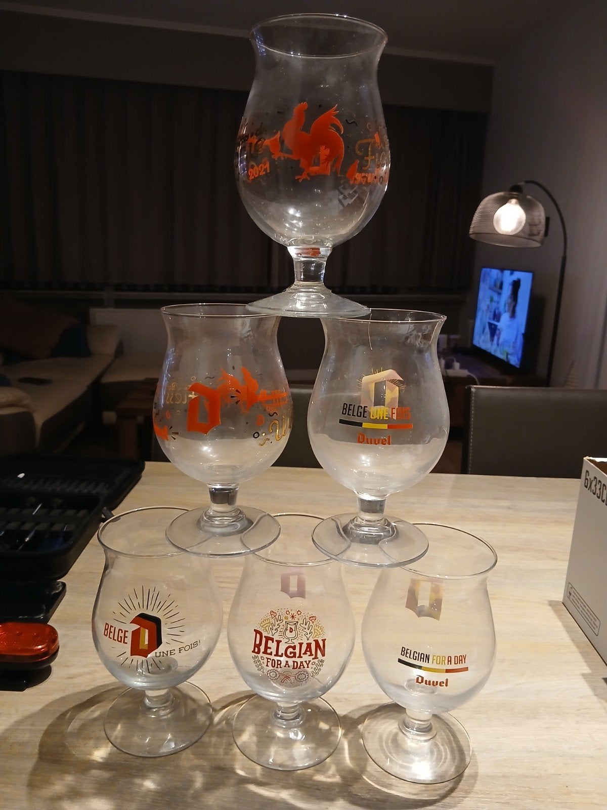6 duvel glazen, Enlèvement, Duvel