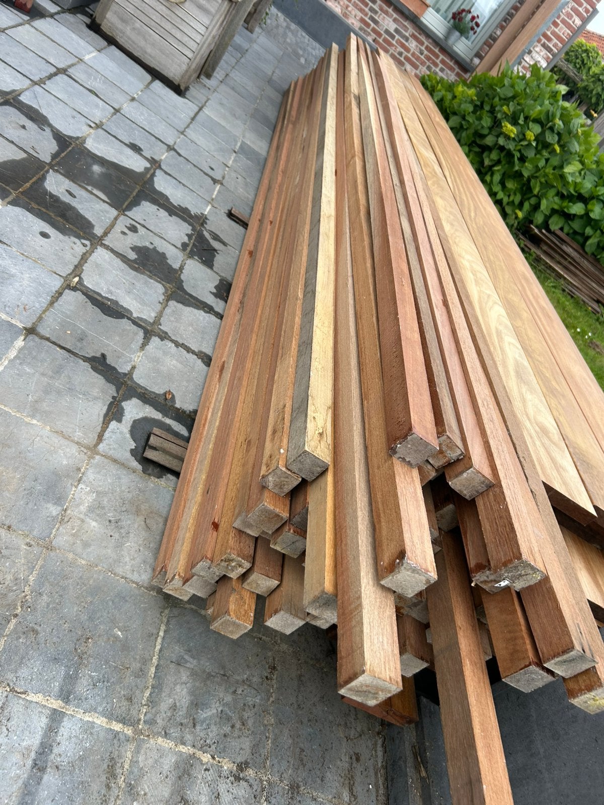 duurzame kempas kepers 4 cmx 4 cm L3.65 m per stuks 13€, Ophalen, Zo goed als nieuw, Hardhout