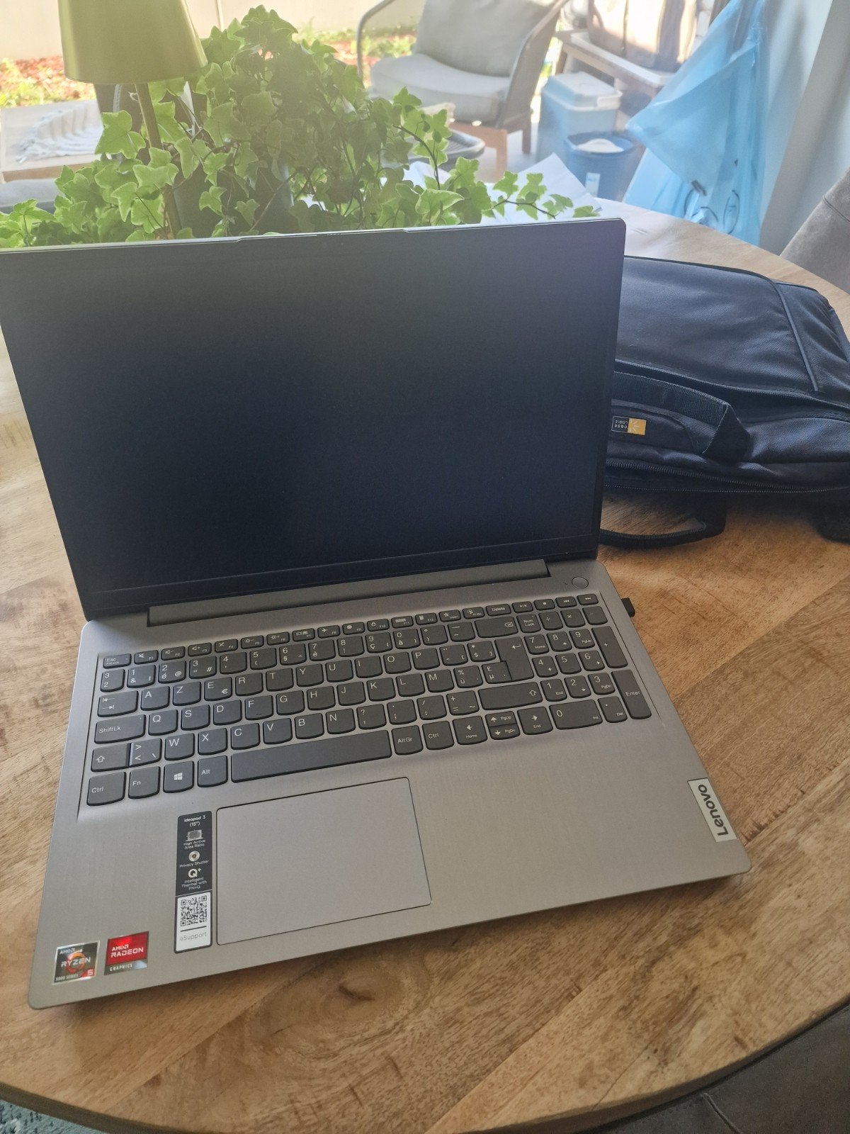 lenovo 15" laptop met tas, Computers en Software, Ophalen, Zo goed als nieuw, Lenovo