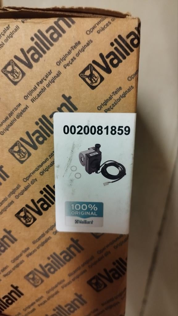 Vaillant circulatiepomp nieuw in doos, Ophalen of Verzenden, Nieuw, Onderdeel