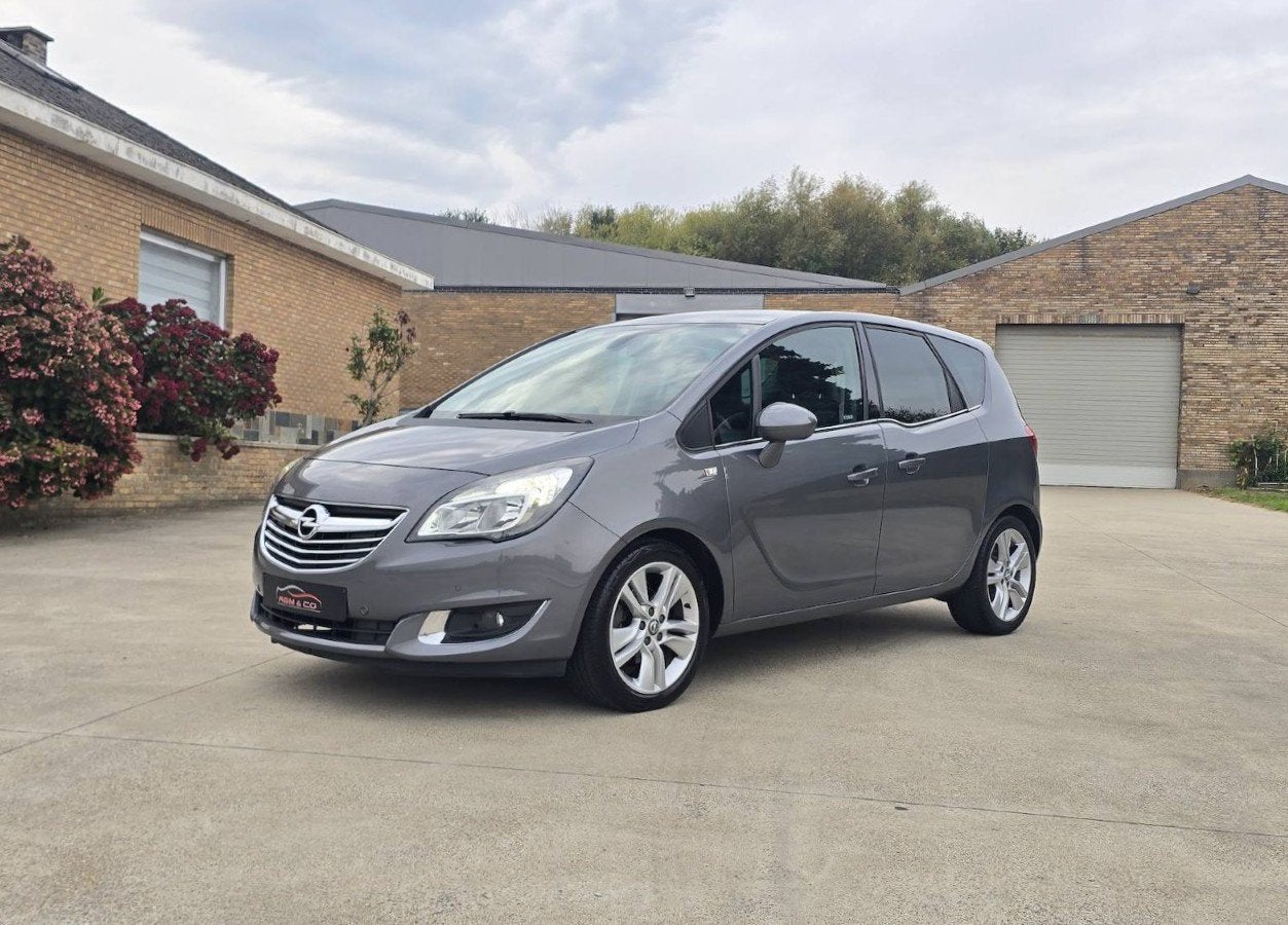 Opel Meriva 1.4i Turbo Ess. * Navi - Caméra * GAR 12M, Autos, Argent ou Gris, Achat, 140 g/km, Euro 6