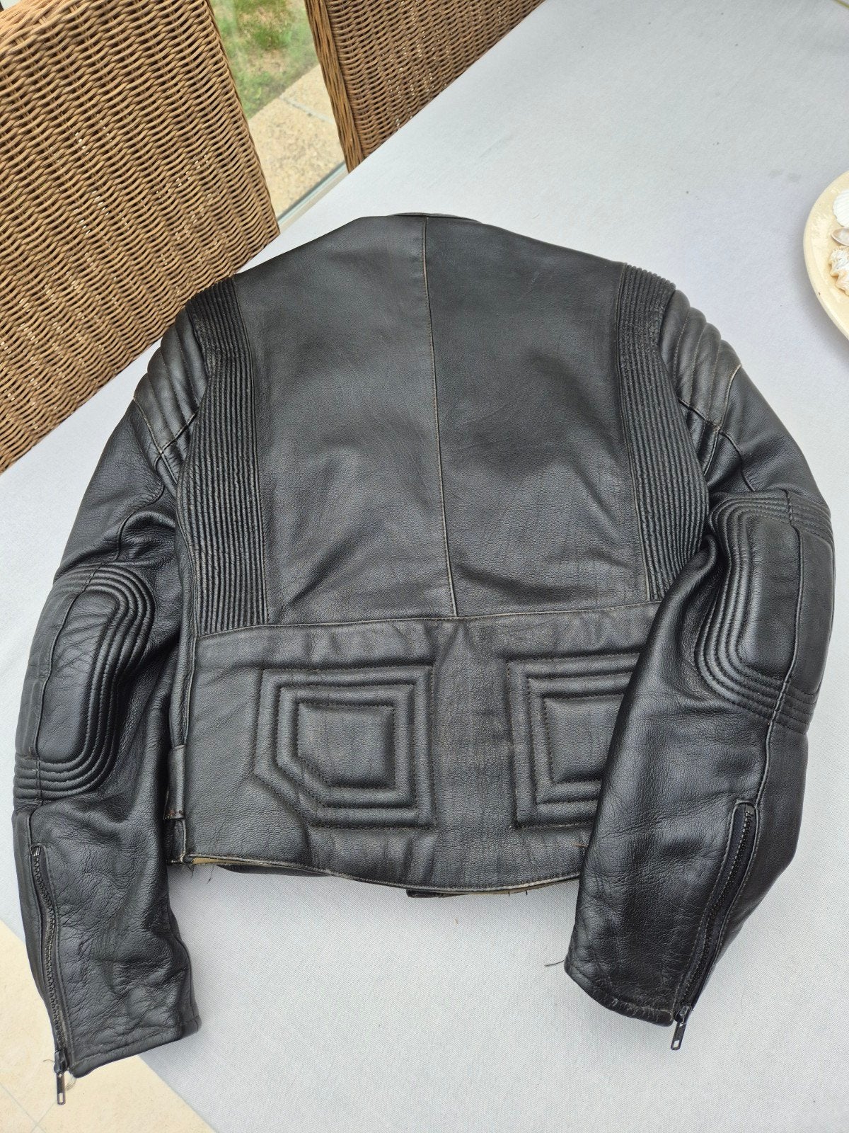 Stoere Vintage Leren Motorjas / Biker Jacket - WING maat 54, Motoren, Heren, Jas | leer, Ophalen of Verzenden, Wings
