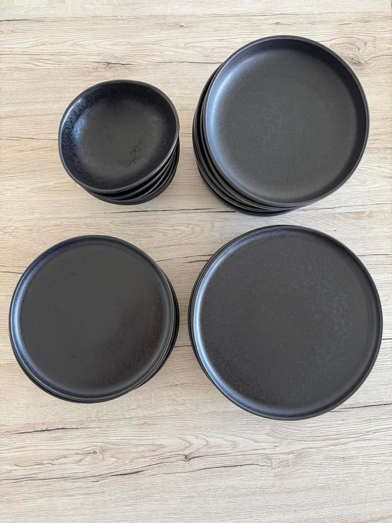 H&M Home - Zwarte serviesset 24-delig, Enlèvement, Comme neuf, Céramique, Service complet