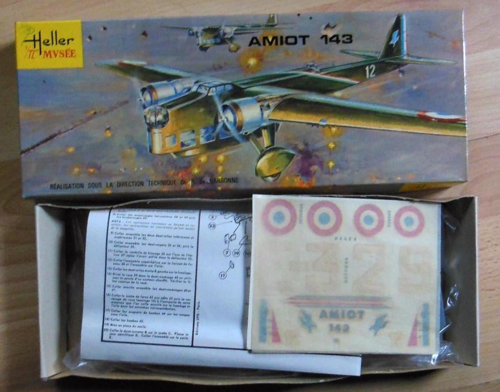 Heller Amiot 143 - 1/72ième neuf, Hobby en Vrije tijd, Modelbouw | Vliegtuigen en Helikopters, 1:72 tot 1:144, Verzenden, Nieuw
