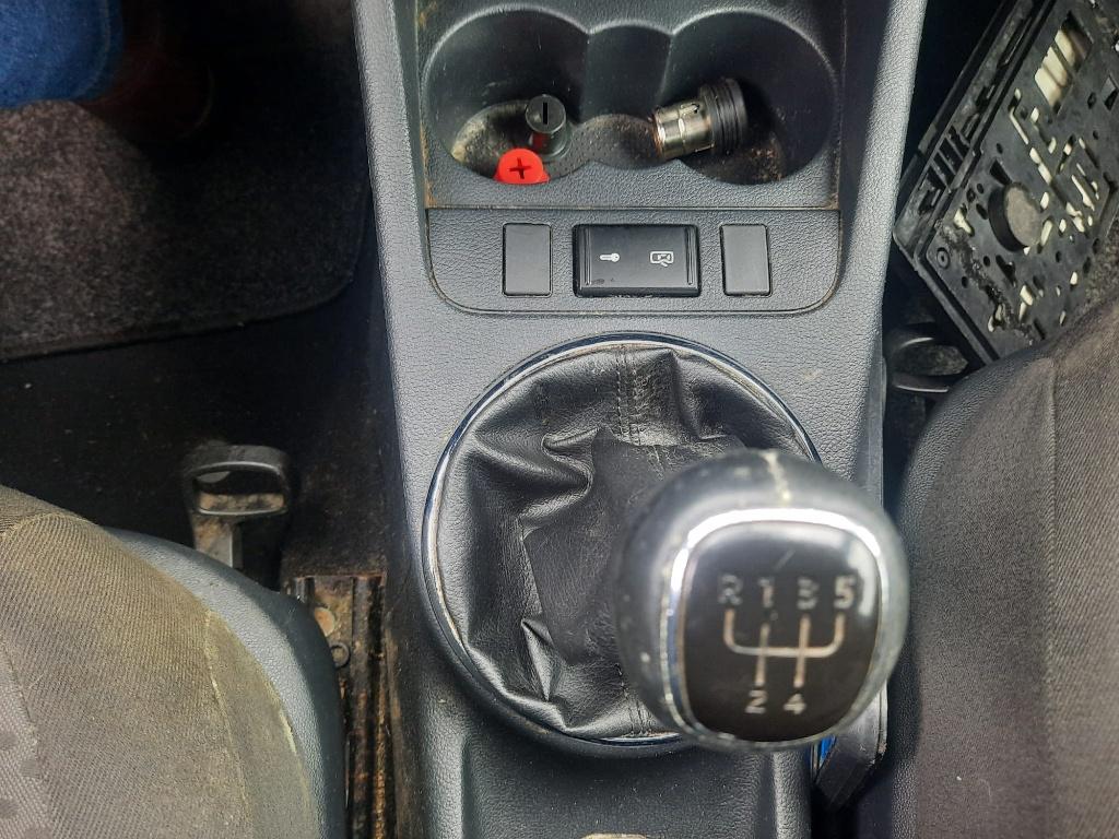 SKODA FABIA 1.6 CRTDI SW AIRCO ️, Auto's, Voorwielaandrijving, Euro 5, Stof, Zwart