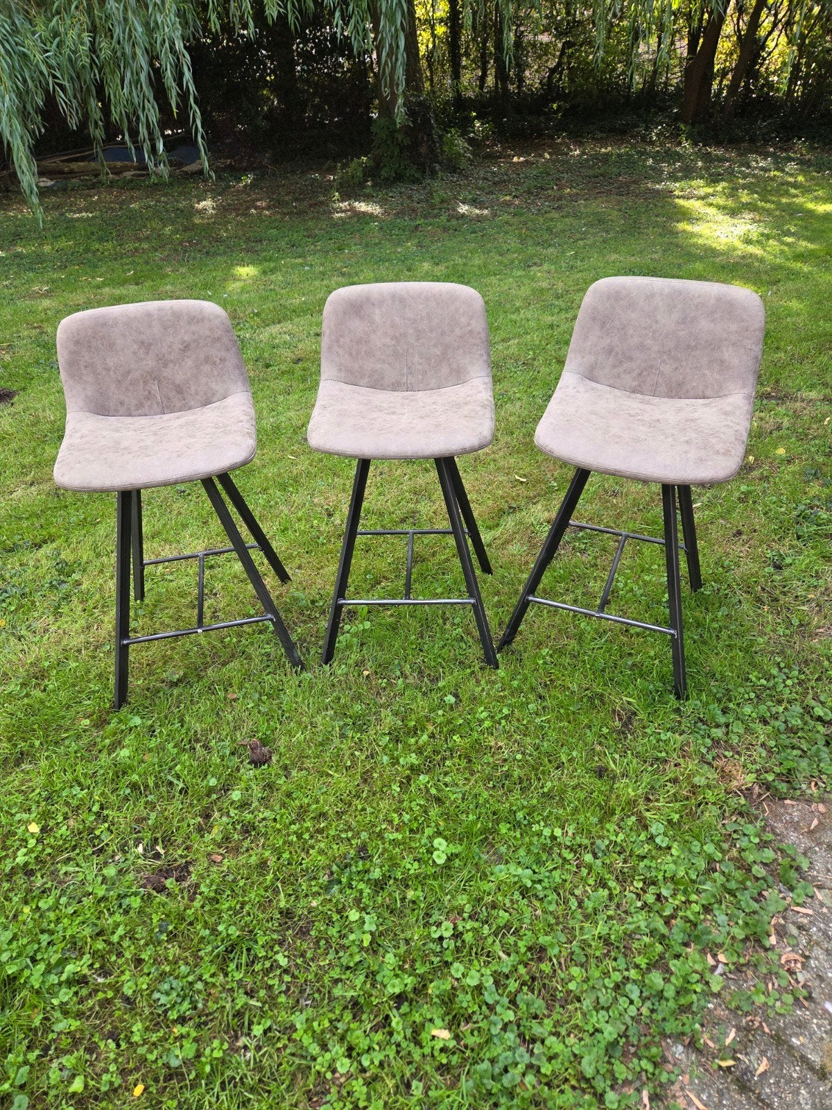 3 barkrukken, Ophalen